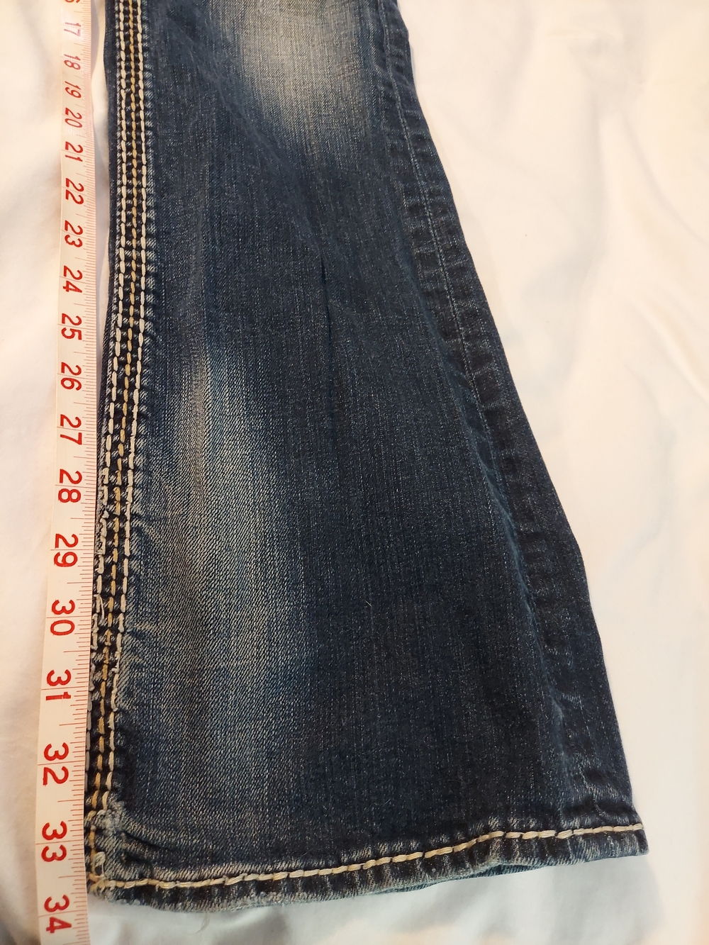 Rock Revival Roza Mid-rise Boot Cut Jeans with Embroidered Back Pockets - 28 - Picture 8 of 11